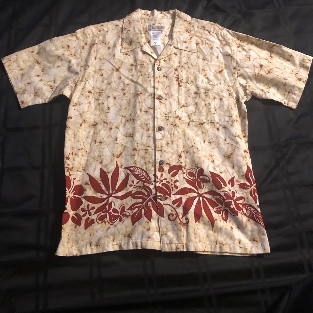 Pataloha Patagonia Hawaiian Shirt Medium Men's Tan Floral
